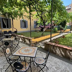 Hostel New Generation, Florencie